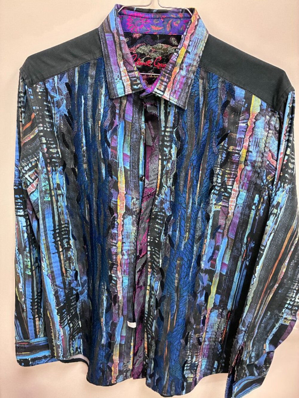 Robert Graham "Offshore" Limited Edition Long-Sleeved Button Down Shirt